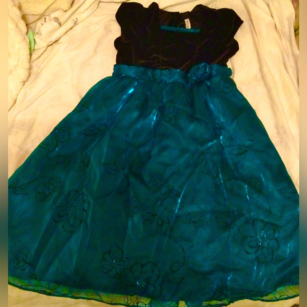 Black, Blue, button back, hand-tie bow for waist, flowers